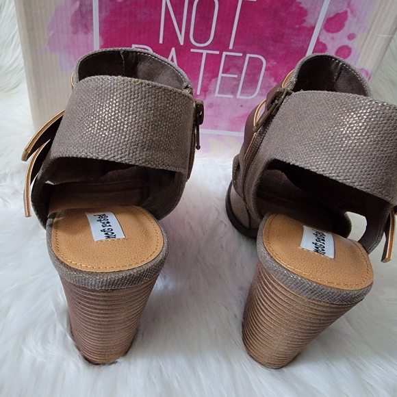 Not Rated Meson Ankle Boot, Size 9.5,New in the box, From the Buckle - Picture 2 of 7